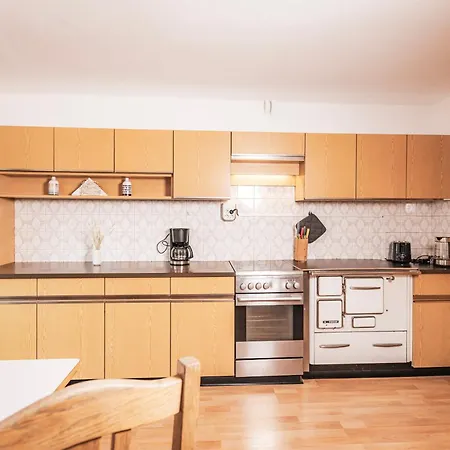 Lotta امهاوسن